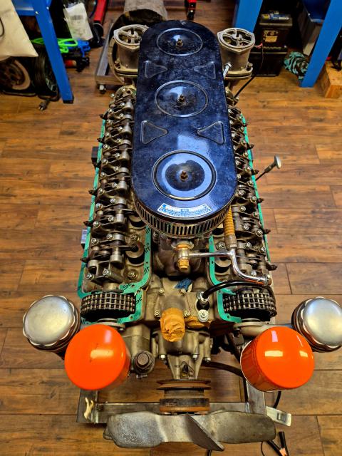 Ferrari Colombo V12 ellenőrzés, vizsgálat