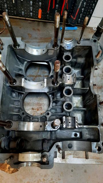 Volkswagen Kübelwagen motorcsapágy