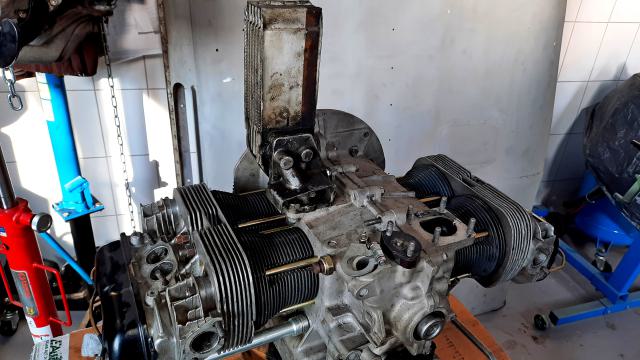 VW Kübelwagen motor szétszerelés