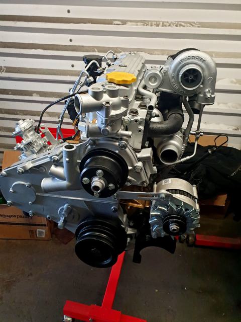 Fully restored Land Rover 200Tdi engine