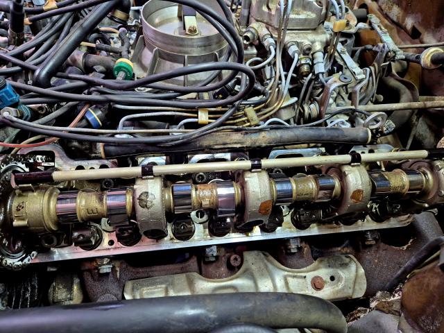 Mercedes M117 V8 camshaft and valvetrain inspection