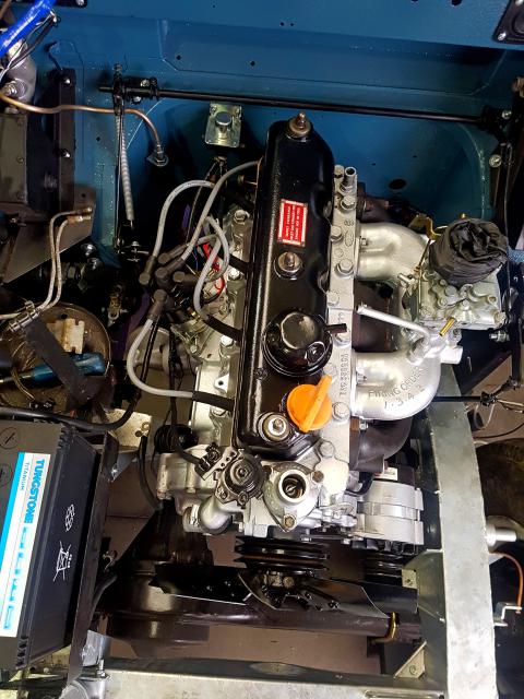 Land Rover Series 2,25 literes benzinmotor felújítása
