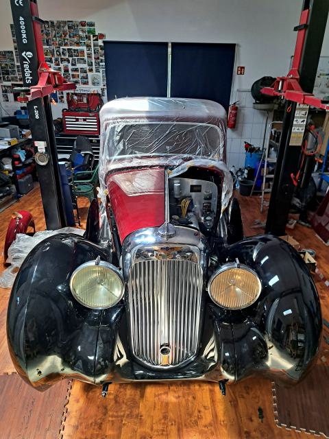 Lagonda V12 de Ville karosszéria felújítás