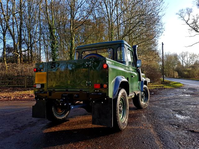 Land Rover Defender 300Tdi pickup klasszikus terepjáró