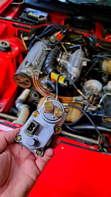 Porsche 924 K-Jetronic WUR felújítás
