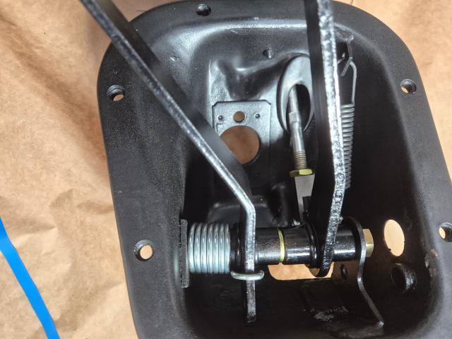BMW 2002 tii pedálbox felújítás után részlet