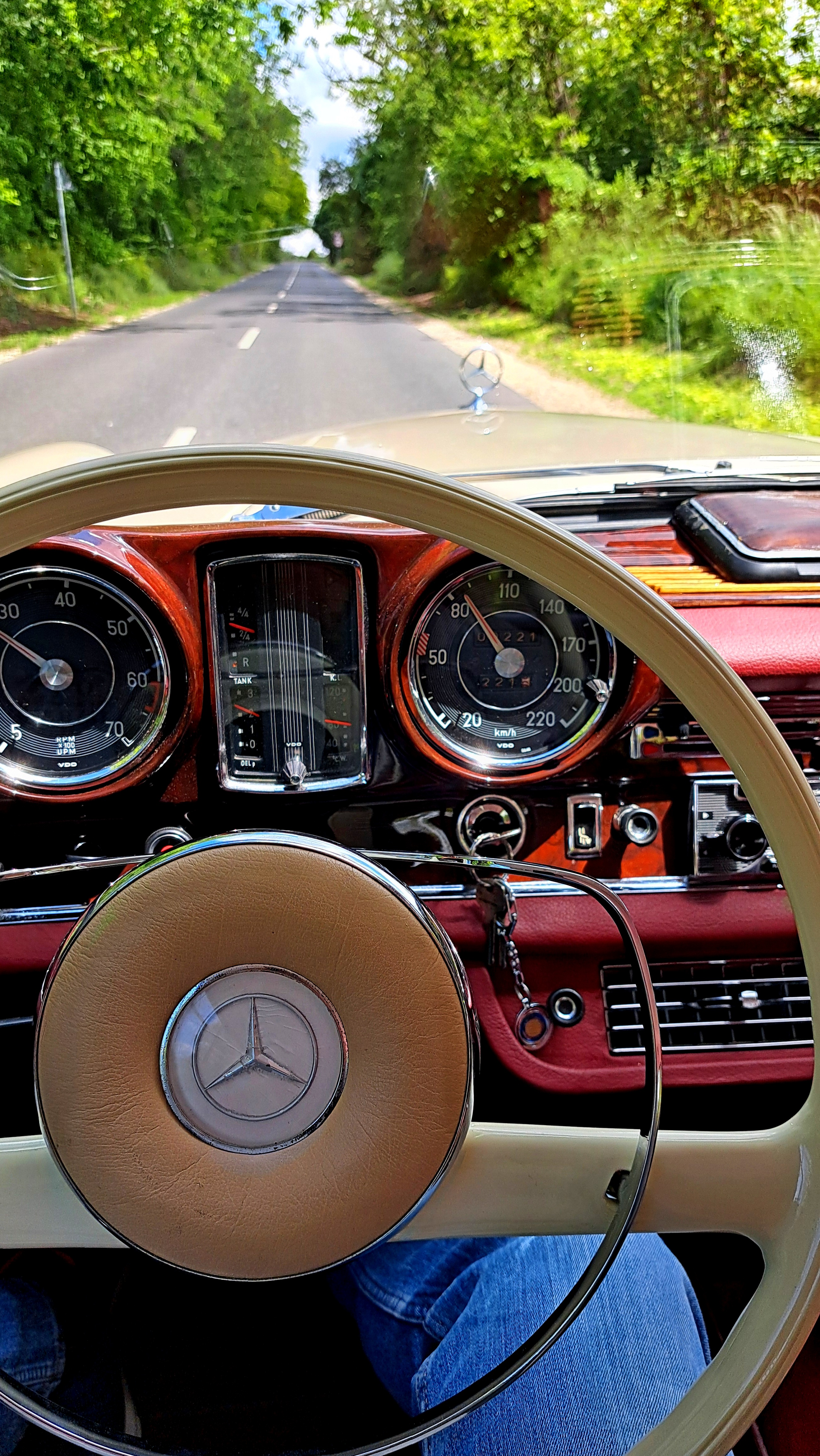 Mercedes W111 műszerfal