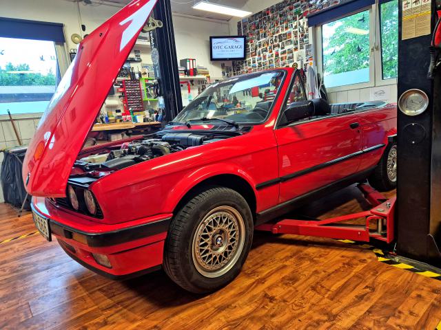 BMW e30 318i inspection